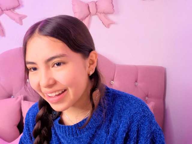 Isabela-tay live cam on BongaCams