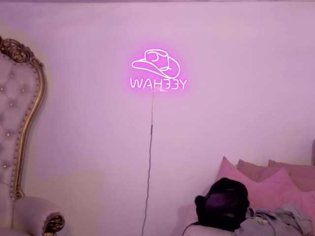 Isabela-tay live cam on BongaCams