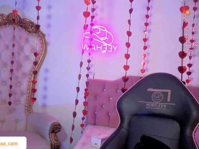 Isabela-tay live cam on BongaCams