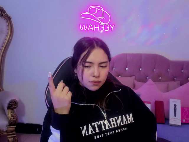 Isabela-tay live cam on BongaCams