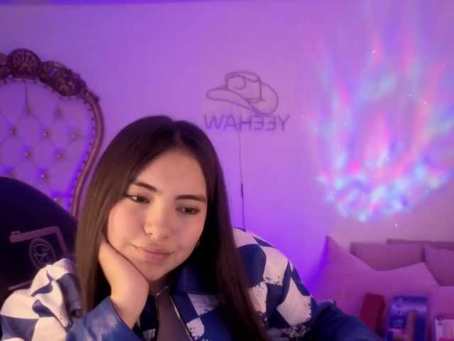 Isabela-tay live cam on BongaCams
