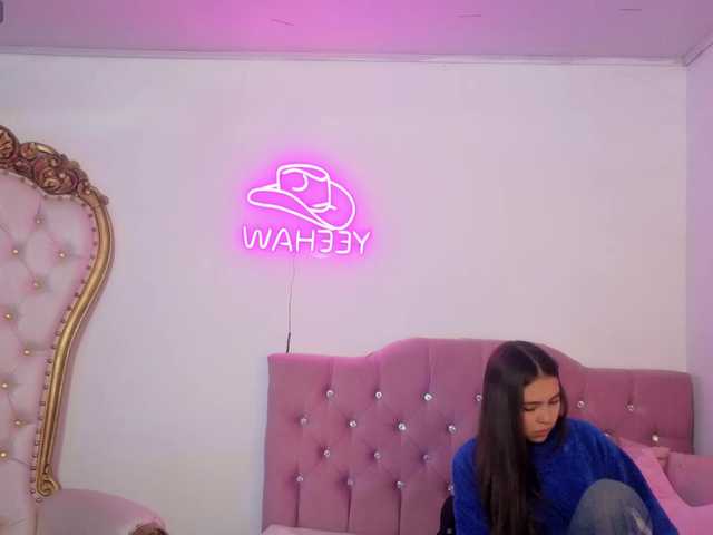 Isabela-tay live cam on BongaCams