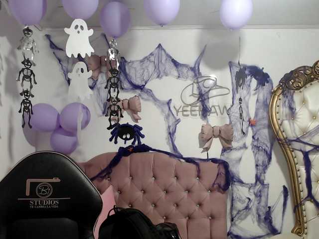 Isabela-tay live cam on BongaCams