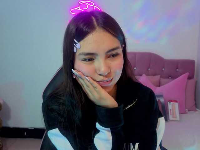 Isabela-tay live cam on BongaCams