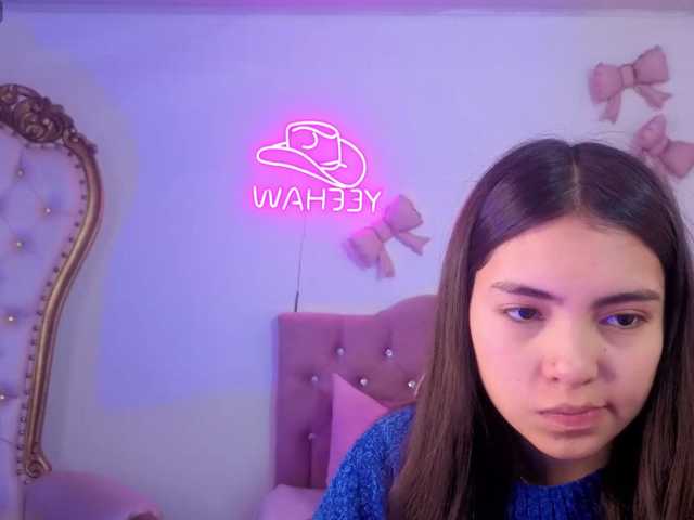 Isabela-tay live cam on BongaCams