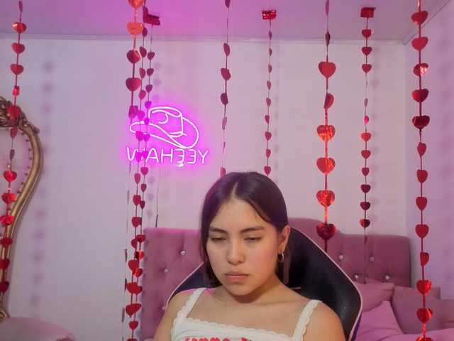 Isabela-tay live cam on BongaCams