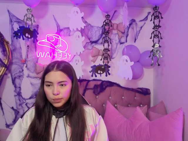 Isabela-tay live cam on BongaCams