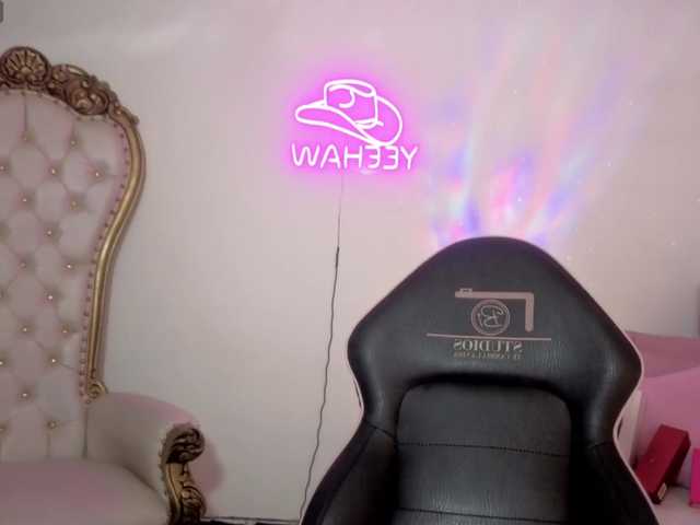 Isabela-tay live cam on BongaCams