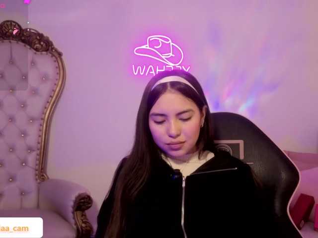 Isabela-tay live cam on BongaCams