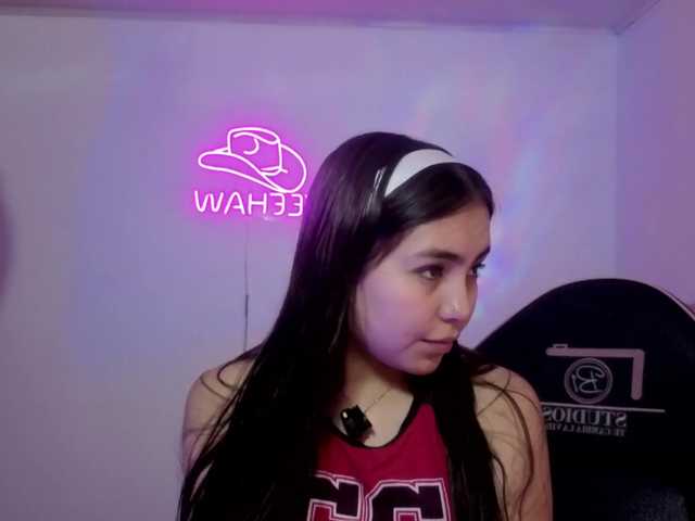 Isabela-tay live cam on BongaCams