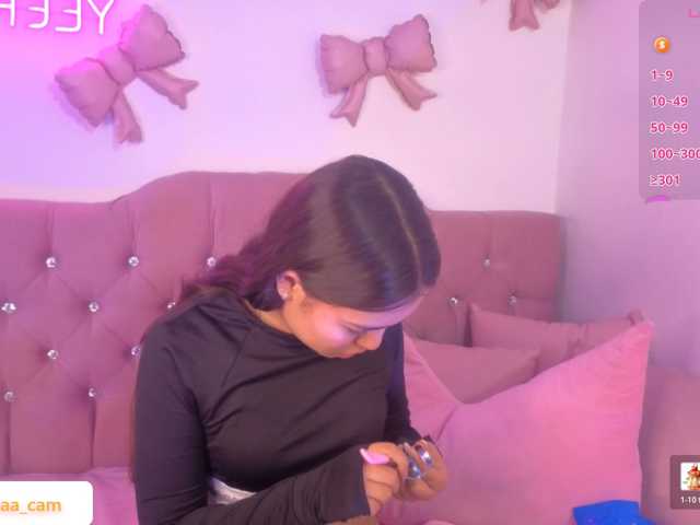 Isabela-tay live cam on BongaCams