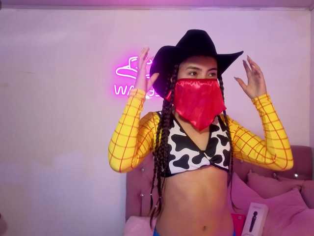 Isabela-tay live cam preview