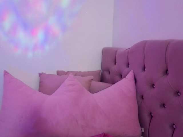 Isabela-tay live cam on BongaCams