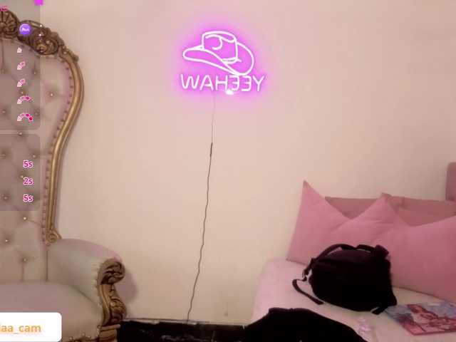 Isabela-tay live cam on BongaCams