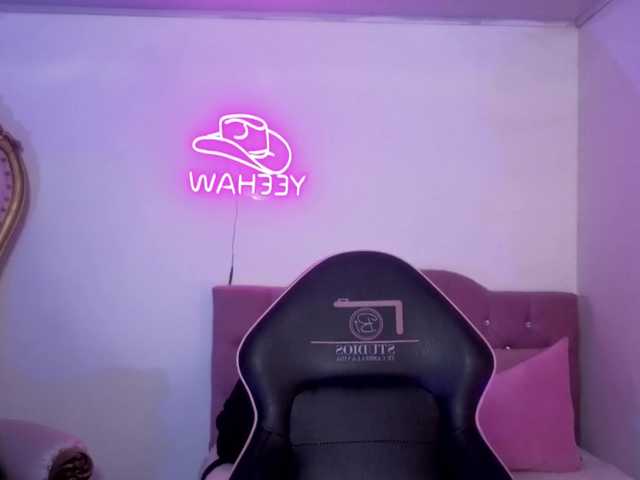 Isabela-tay live cam on BongaCams