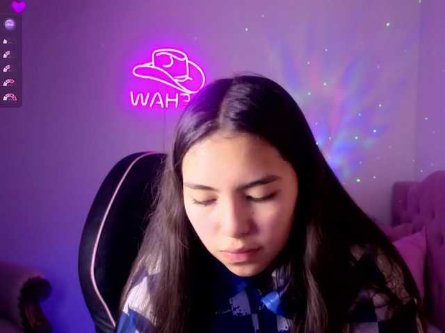 Isabela-tay live cam on BongaCams