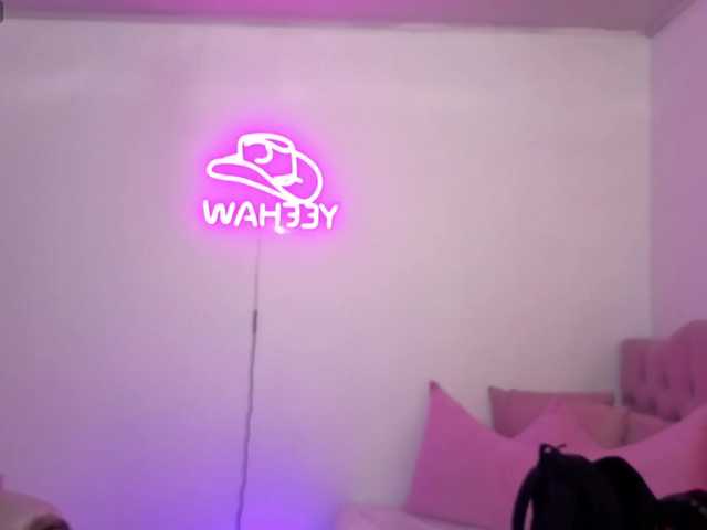 Isabela-tay live cam on BongaCams