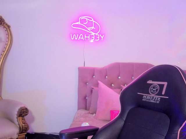 Isabela-tay live cam on BongaCams