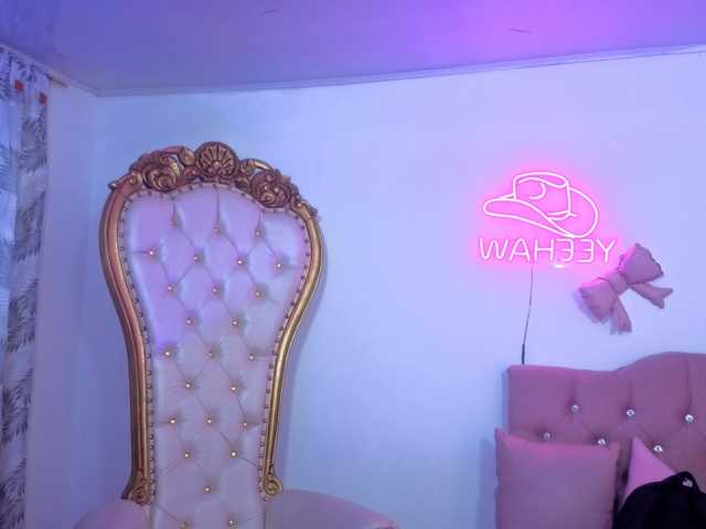 Isabela-tay live cam preview