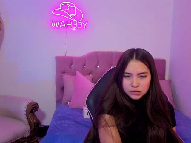 Isabela-tay live cam on BongaCams
