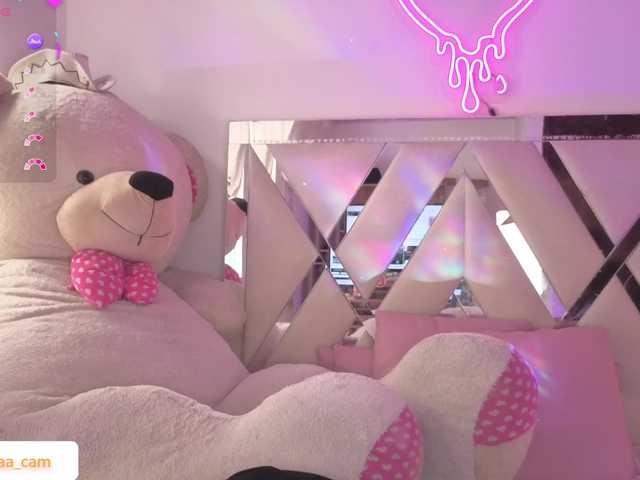 Isabela-tay live cam on BongaCams