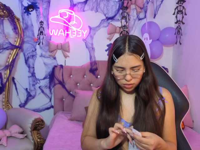 Isabela-tay live cam on BongaCams