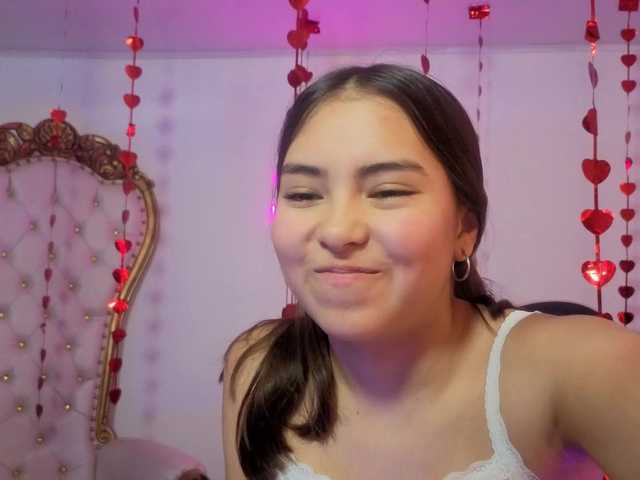 Isabela-tay live cam on BongaCams