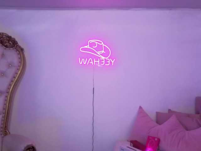 Isabela-tay live cam on BongaCams