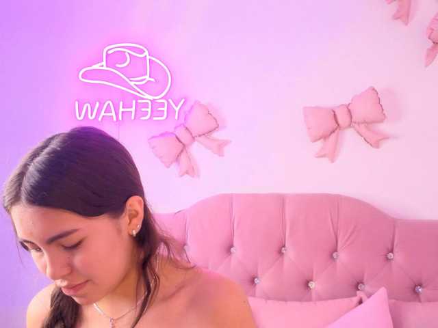 Isabela-tay live cam on BongaCams