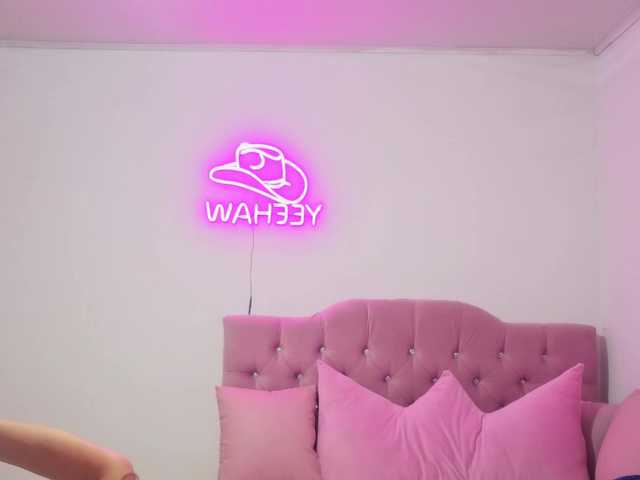 Isabela-tay live cam on BongaCams