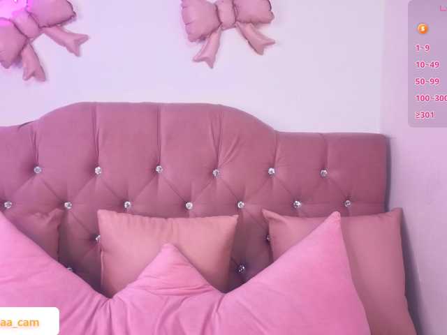 Isabela-tay live cam on BongaCams