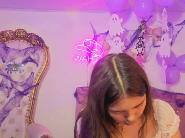 Isabela-tay, en vivo ahora en BongaCams