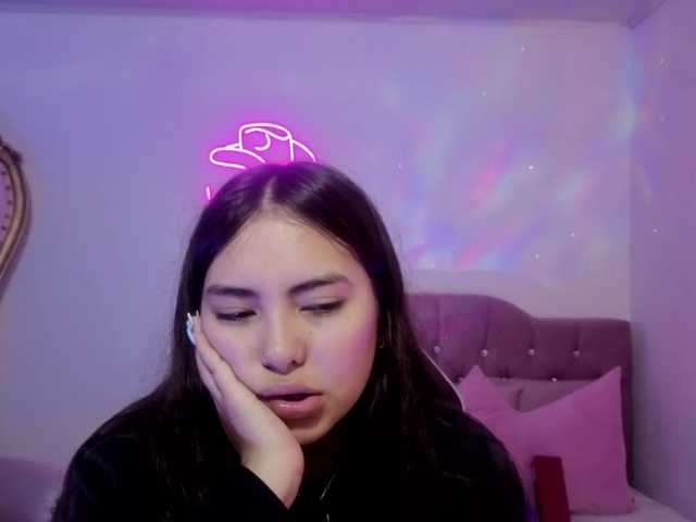 Isabela-tay live cam on BongaCams