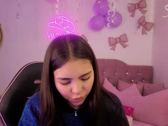 Isabela-tay live cam on BongaCams