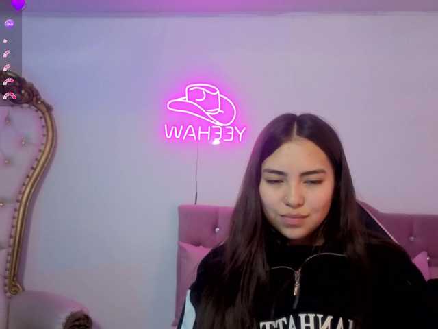Isabela-tay live cam on BongaCams