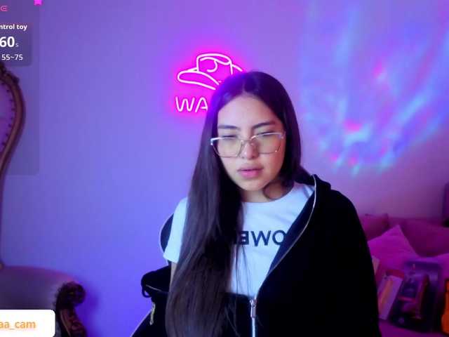 Isabela-tay live cam on BongaCams