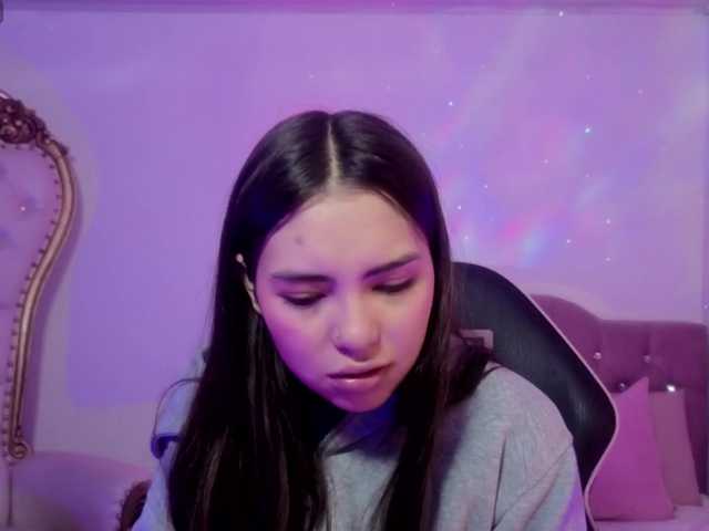 Isabela-tay live cam on BongaCams