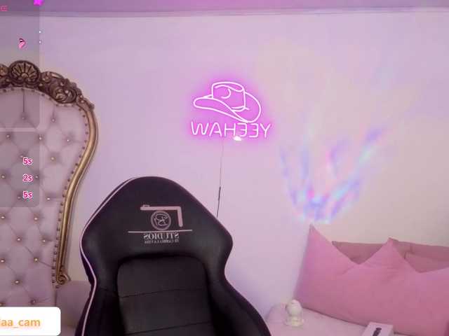 Isabela-tay webcam