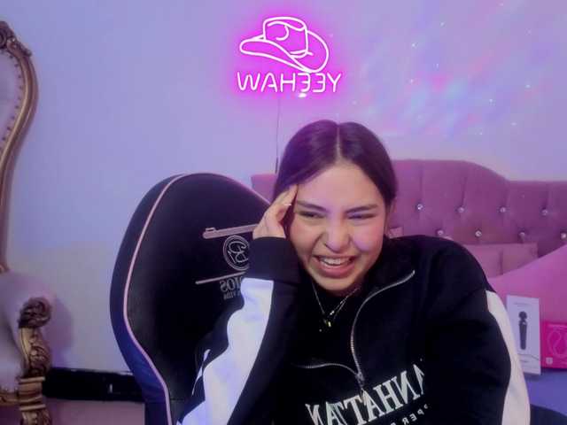 Isabela-tay live cam on BongaCams