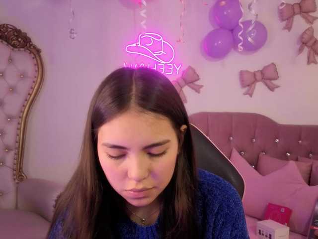 Isabela-tay live cam on BongaCams