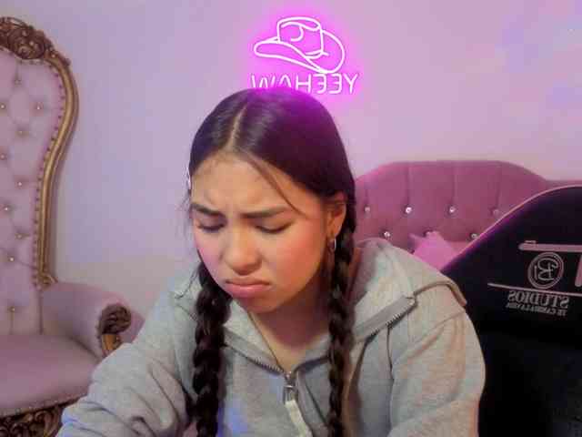 Isabela-tay Isabela-tay