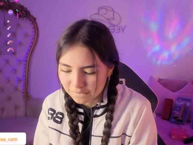 Isabela-tay webcam