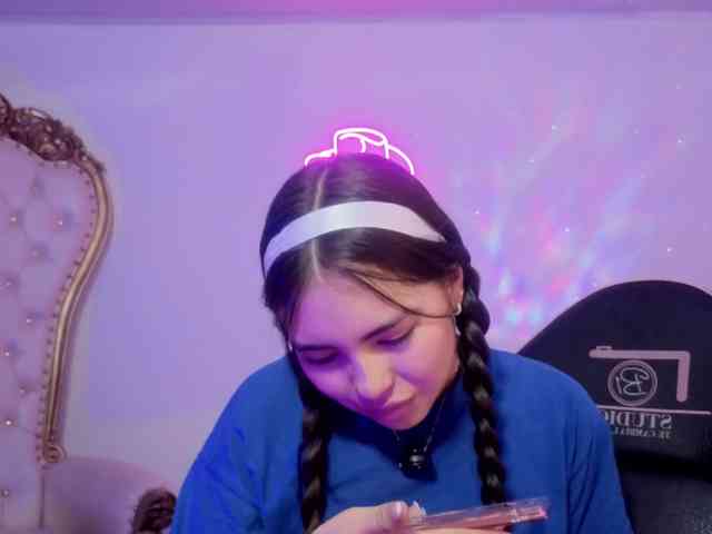 Isabela-tay webcam