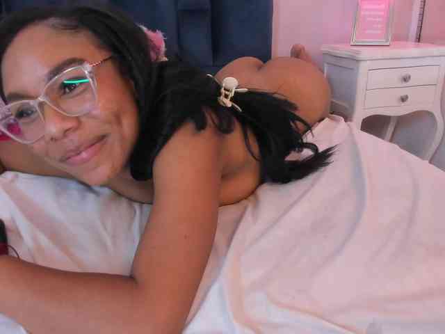 ErikaMoore webcam