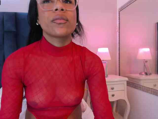 ErikaMoore webcam
