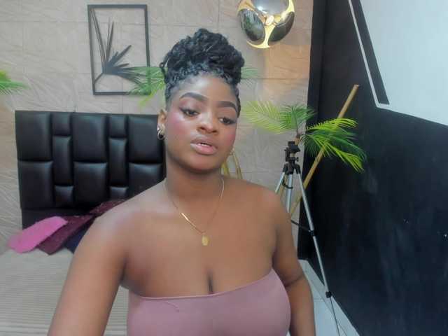 alana-bonny live cam on BongaCams