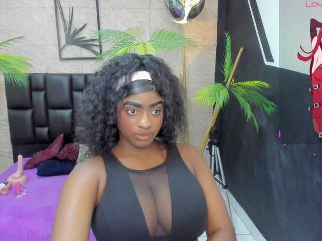alana-bonny live cam on BongaCams