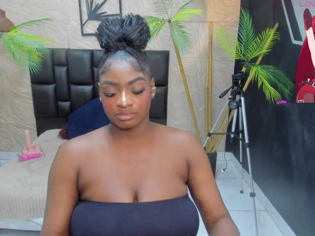 alana-bonny live cam on BongaCams