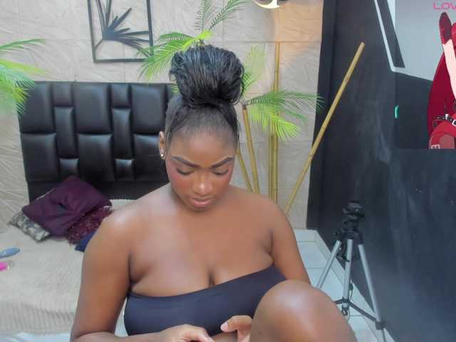 alana-bonny live cam on BongaCams