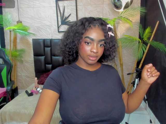 alana-bonny live cam on BongaCams